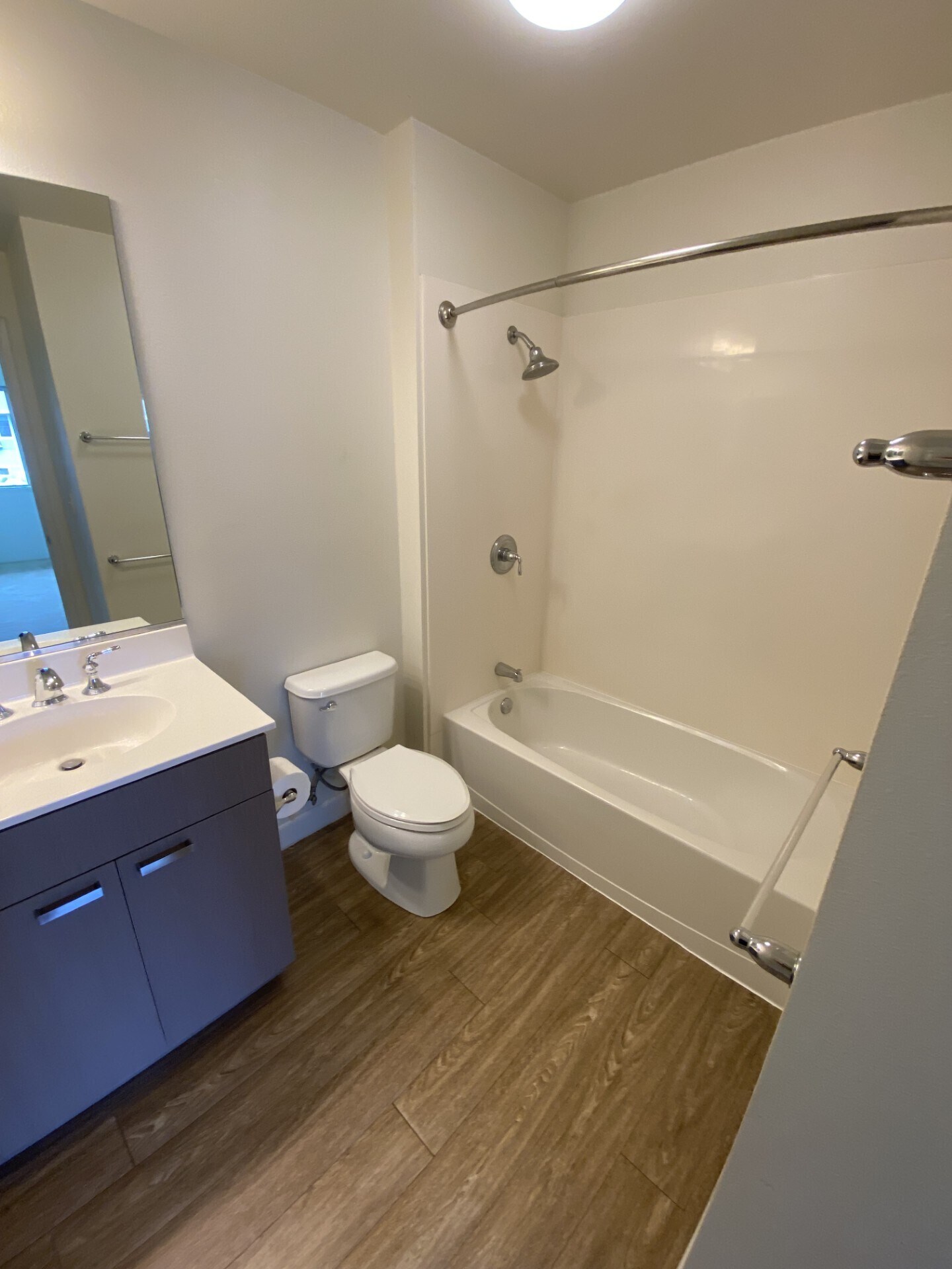 Building Photo - 50 Kihalani St