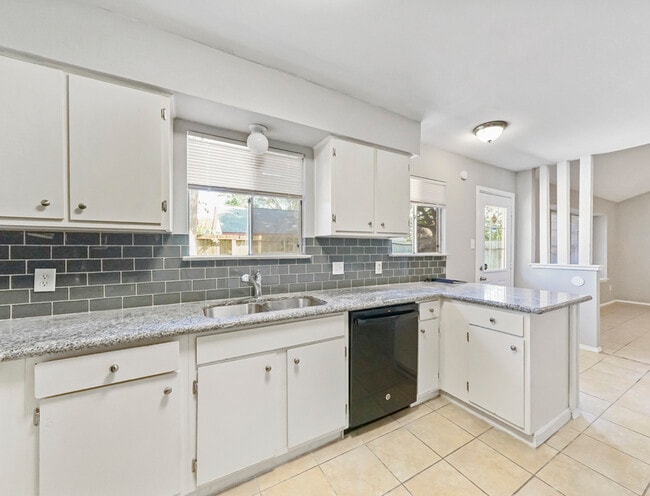 Building Photo - 22626 Leedstown Ln