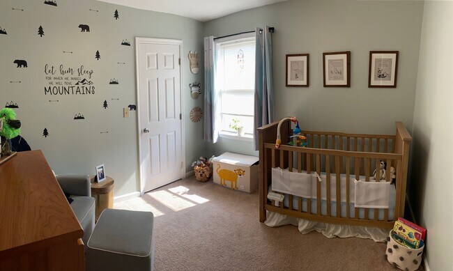 Building Photo - 30 Millbrook Court