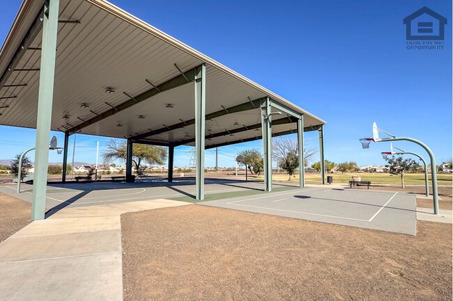 Building Photo - 3Bed/2Bath House at Northern Ave/87th Ave! Move-In Ready on 09/10/2026! – Corner Lot!