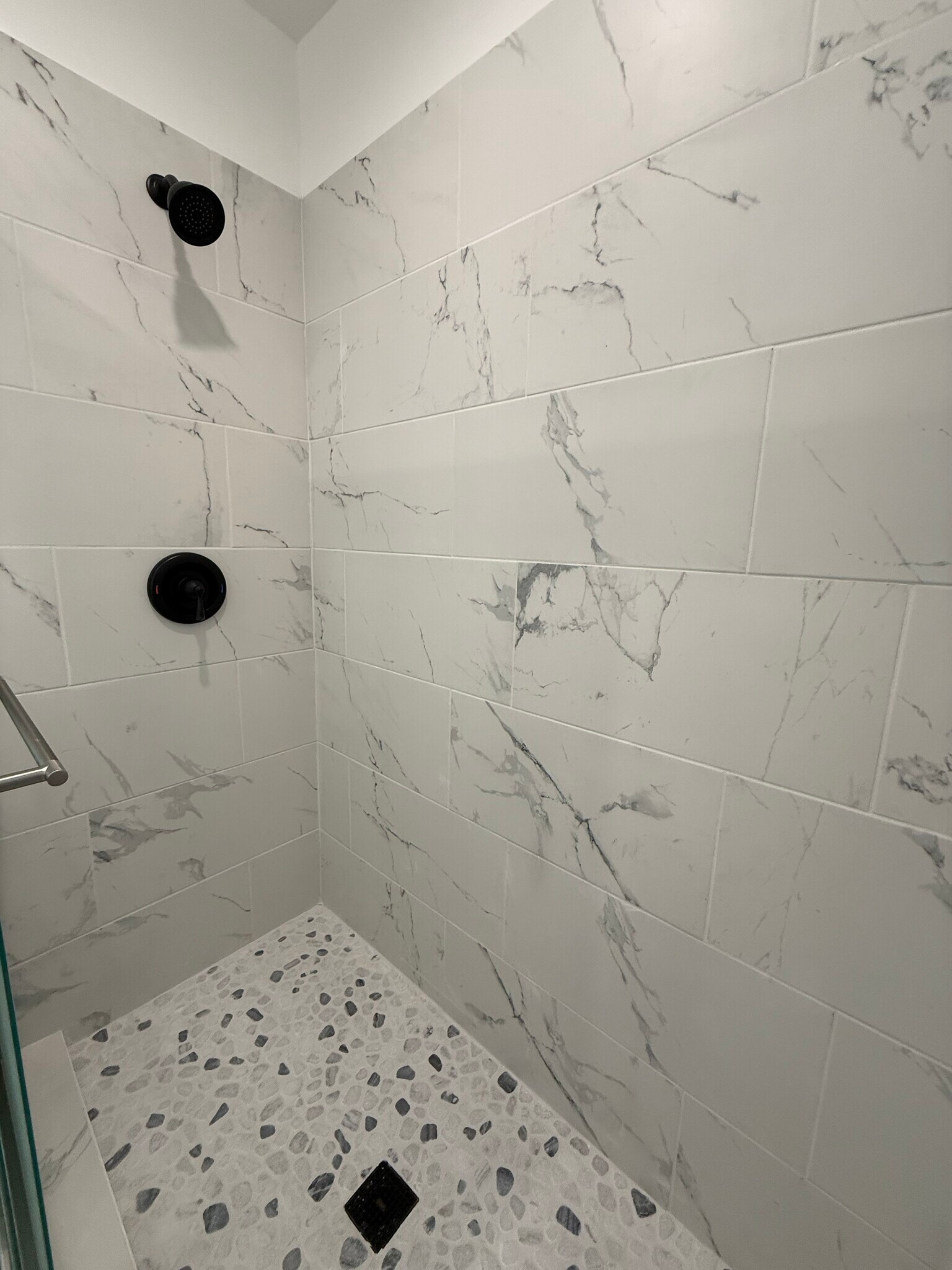 Building Photo - 762 1/2 N Ridgewood Pl