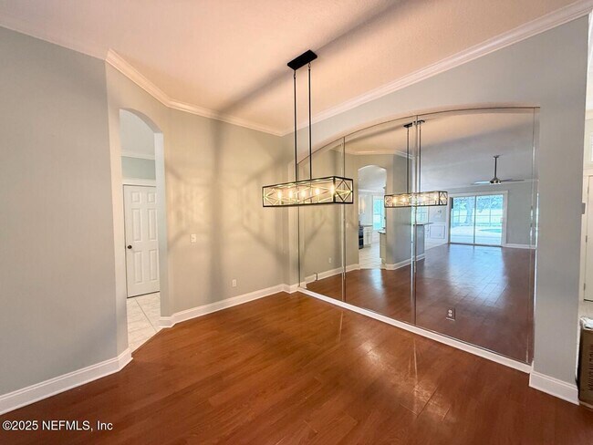 Building Photo - 1408 Tintern Ln