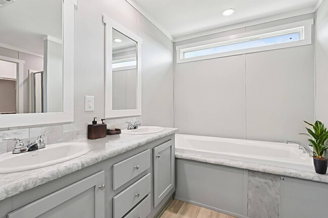 Building Photo - 1616 Swallowtail Dr