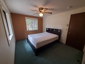 Building Photo - 14579 Crossroads Loop