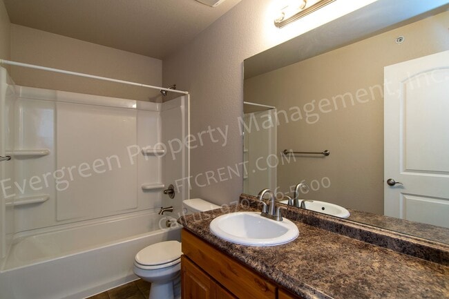 Building Photo - 2802 Exmoor Ln