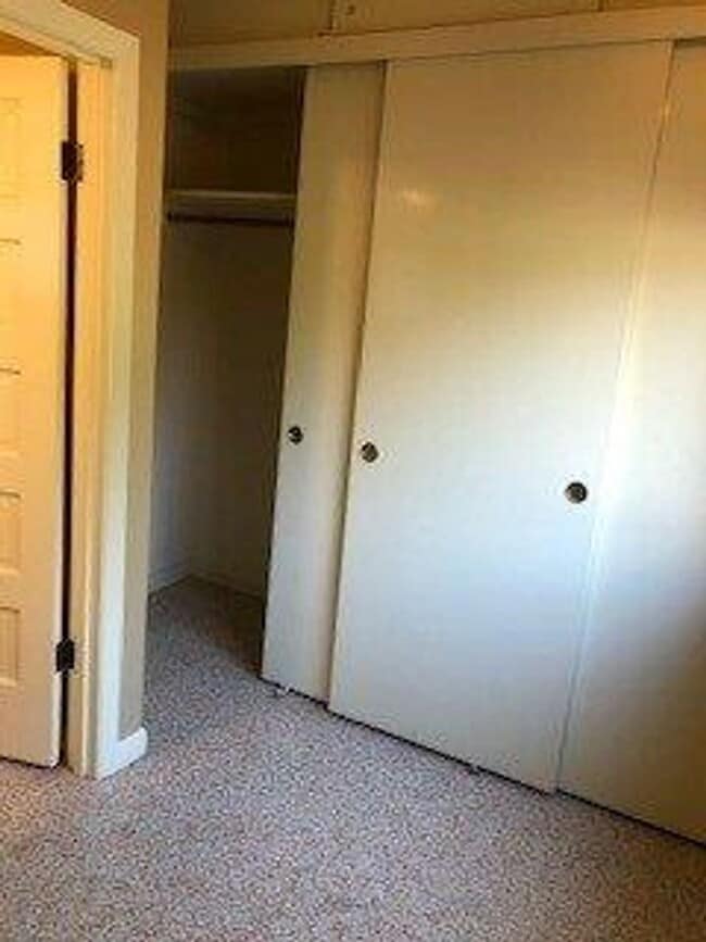 Building Photo - FALK 1