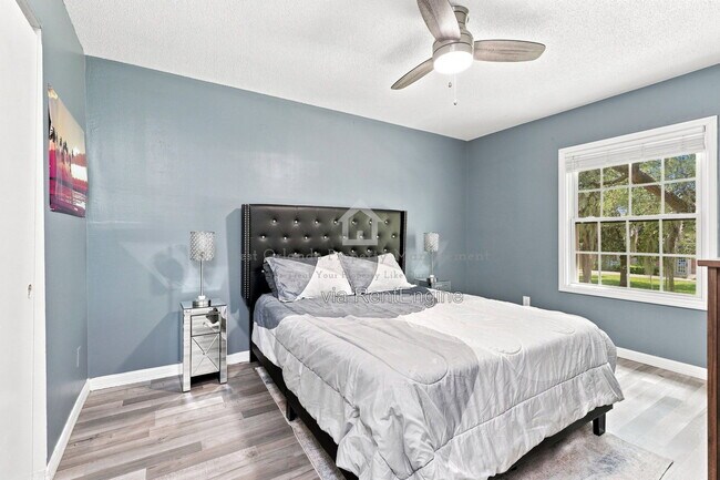 Building Photo - 525 Georgetown Dr