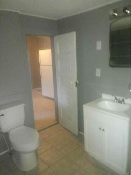 Building Photo - 415 N Race St