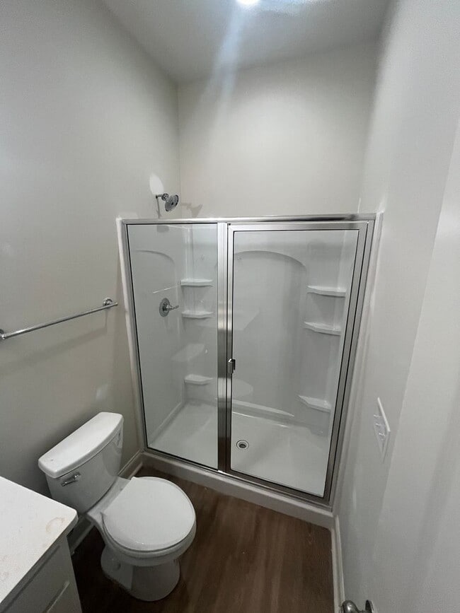 Building Photo - Glenwood Townhomes #101