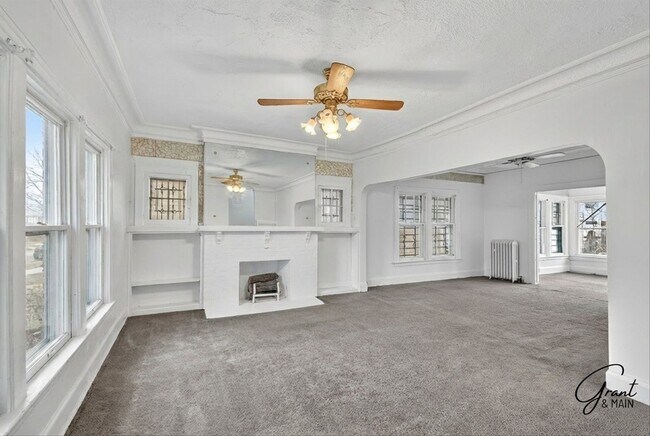 Building Photo - 2685 Clairmount Ave