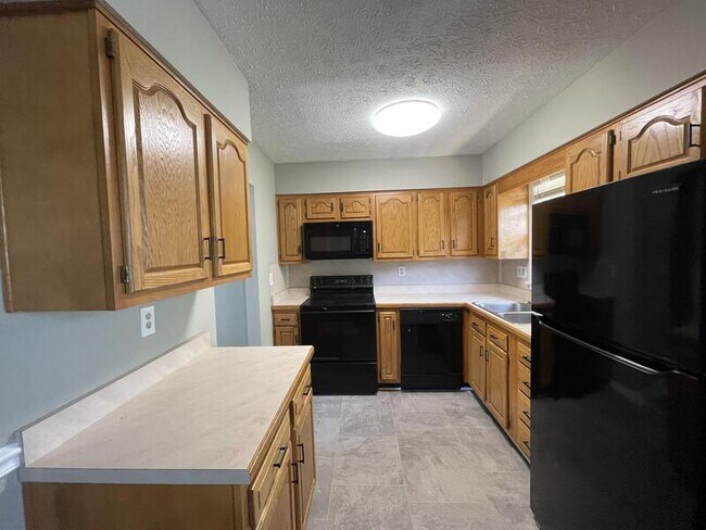 Building Photo - 2519 Steeplechase Dr
