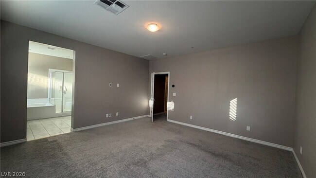 Building Photo - 6943 Denio Island St