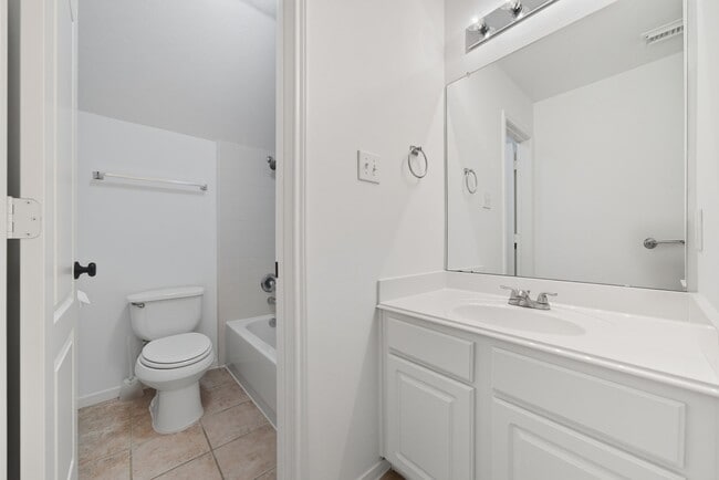 Building Photo - 2623 Shady Acres Ct