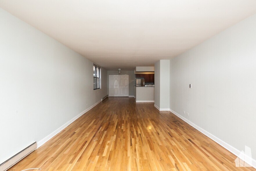 Building Photo - 1441 N Dearborn St