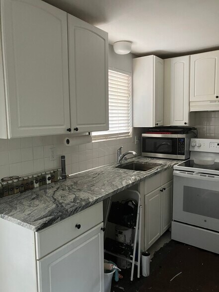 Building Photo - 883 Weirs Blvd