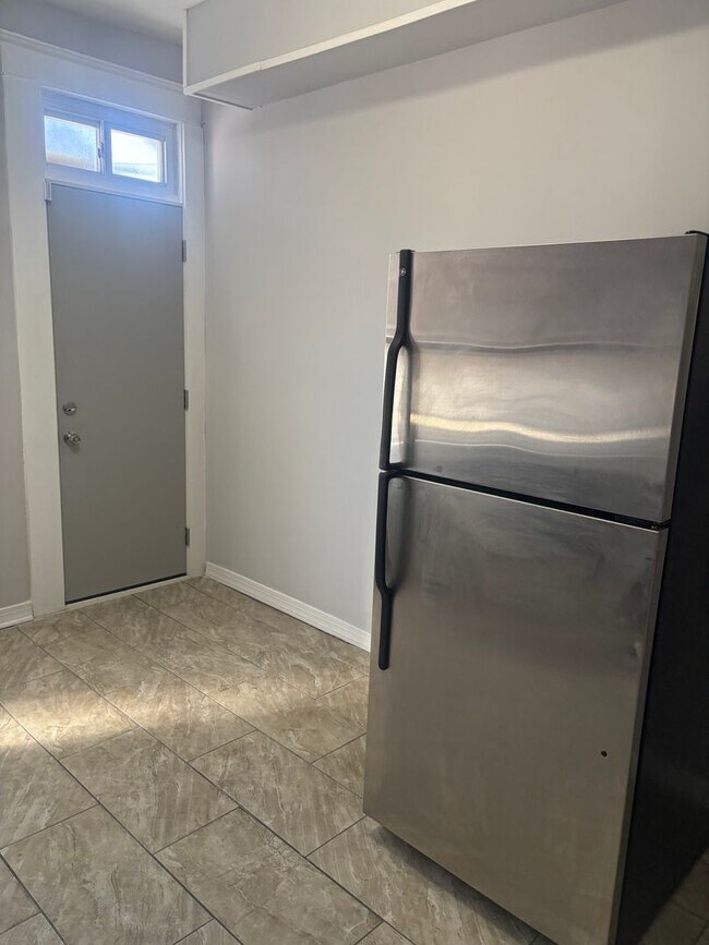 Building Photo - Available Now – Spacious 3-Bedroom Townhome in Baltimore City