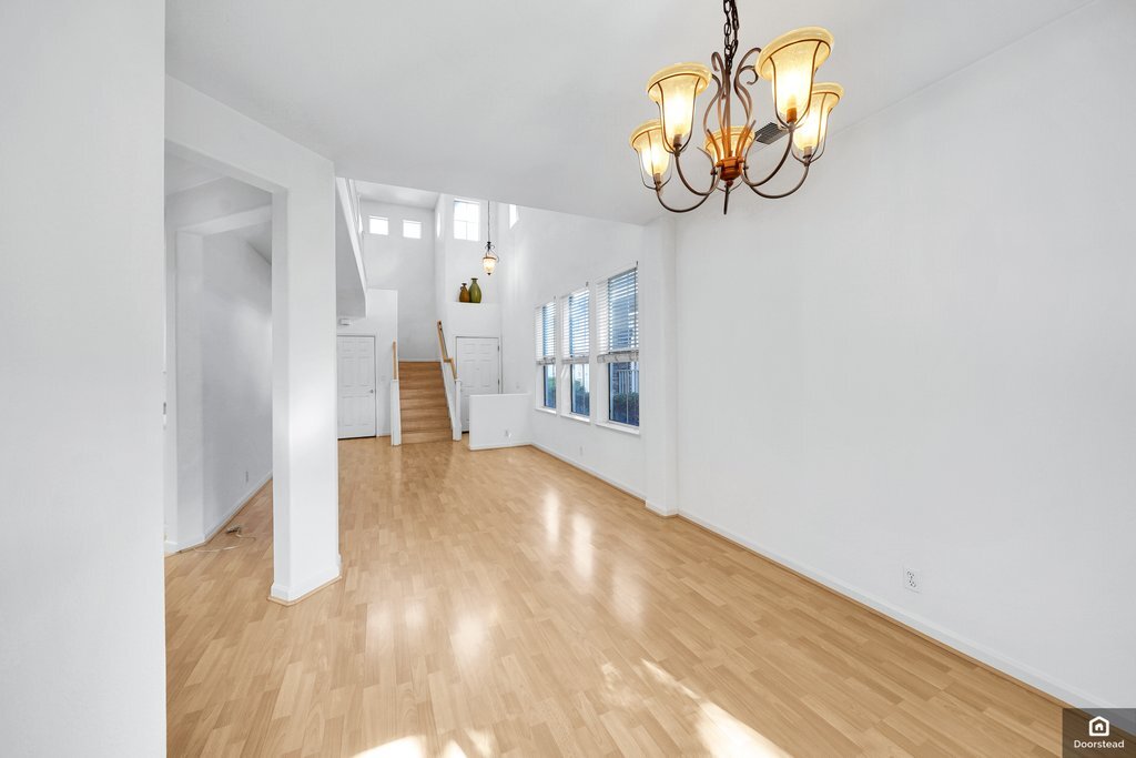 Building Photo - 1776 Wayne Cir