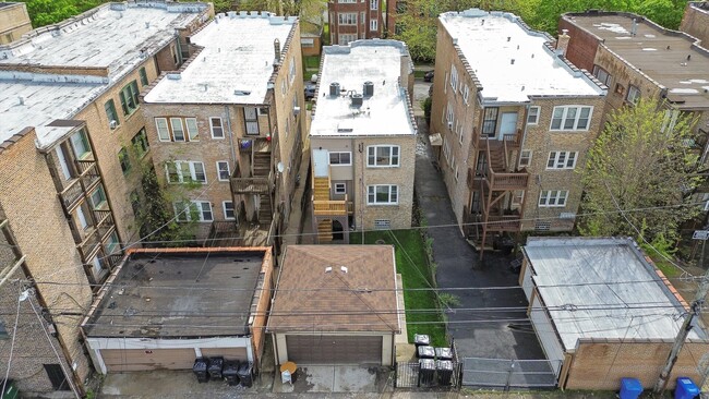Building Photo - 7716 S Kingston Ave