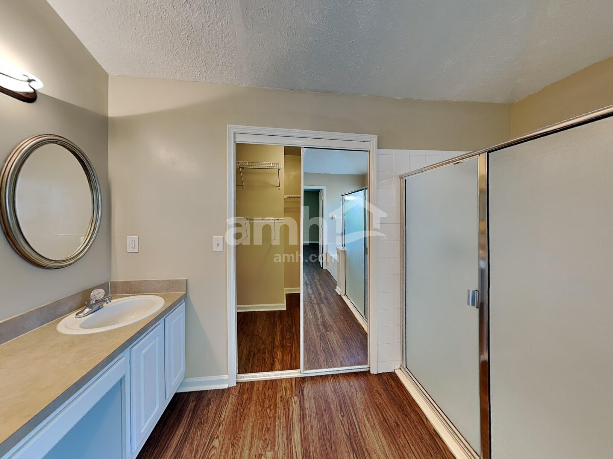 Building Photo - 8745 Edgebrook Ct