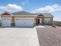 Building Photo - 1382 N Ladonia Dr