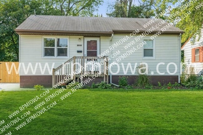 Primary Photo - 2935 Indianapolis Ave