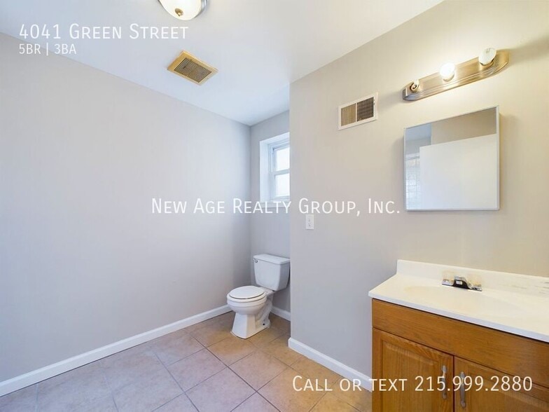 Building Photo - 4041 Green St