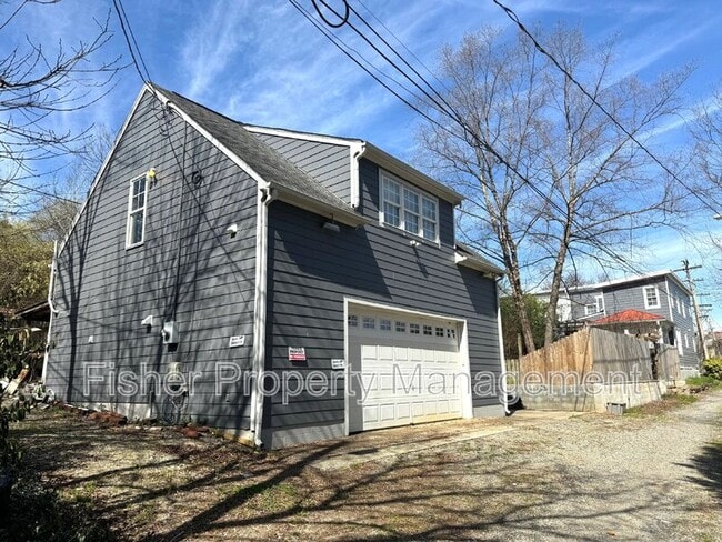 Building Photo - 615 Albemarle St