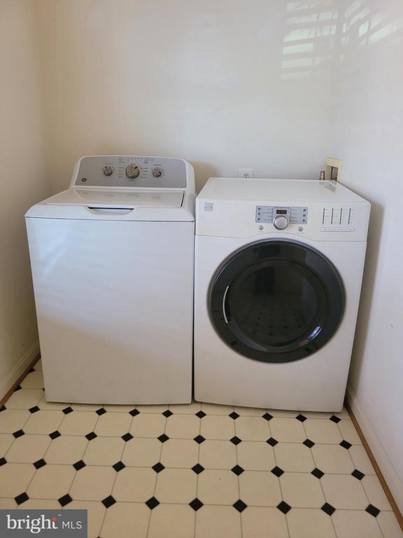 Building Photo - 13231 Copper Cove Way