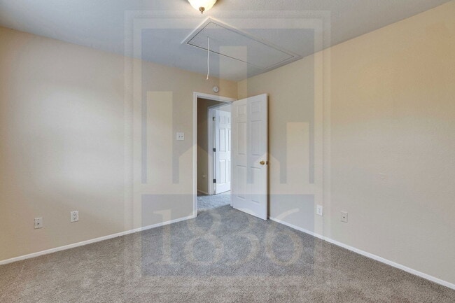 Building Photo - 2905 W Slaughter Ln