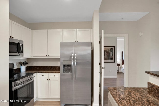 Building Photo - 965 Registry Blvd