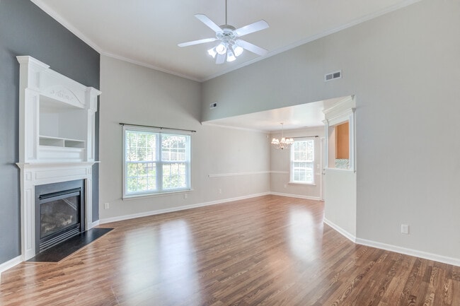 Building Photo - 833 Willow Bay Dr