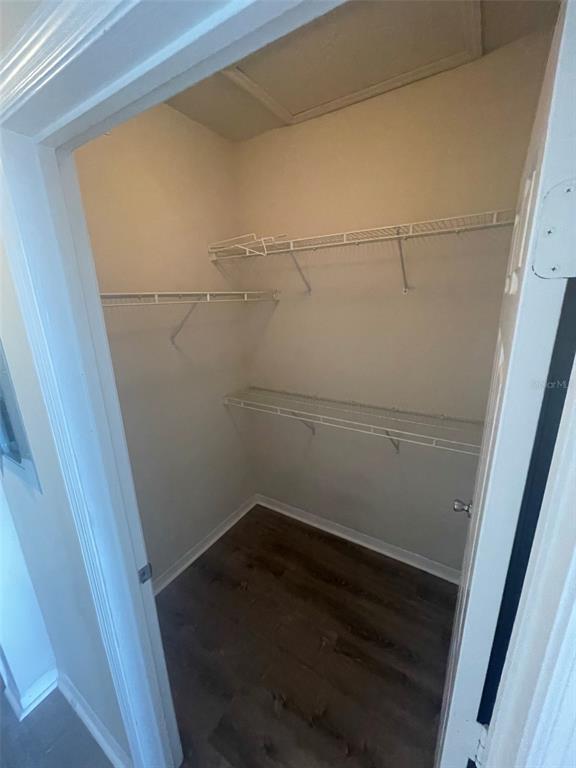 Building Photo - 501 Knights Run Ave