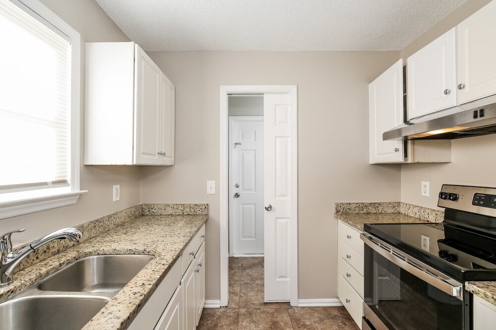 Building Photo - 301 Oferrell St