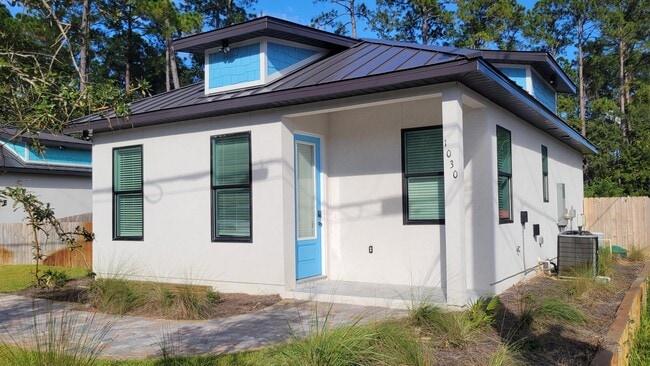 Building Photo - 1030 N County Hwy 393