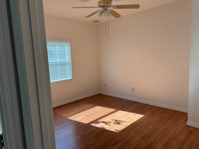 Building Photo - 317 Lanternback Island Dr