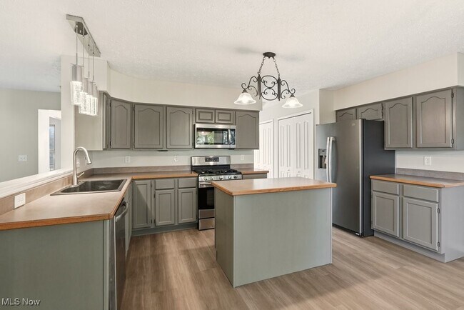 Building Photo - 4113 Shenandoah Pkwy