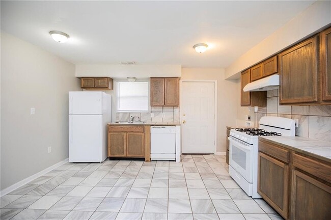 Primary Photo - 1309 S Washington Ave