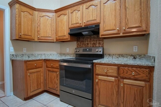 Building Photo - 5947 Grandview Dr