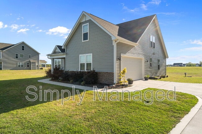 Building Photo - 124 Rocking Horse Ln