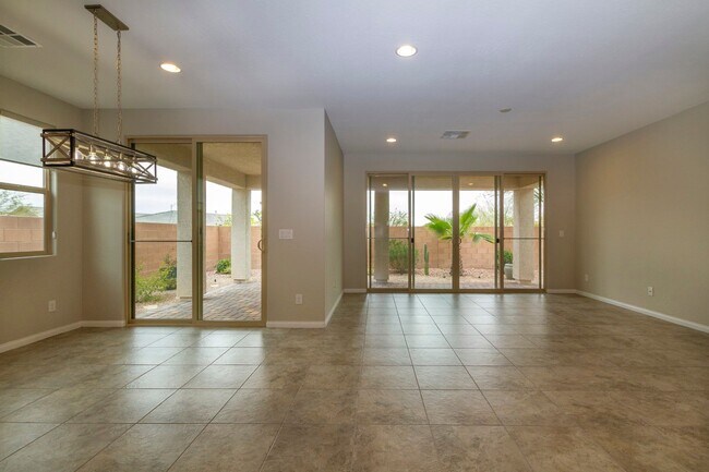 Building Photo - 4209 W Gallinule Dr