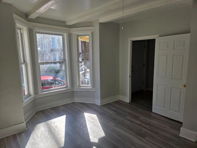 Building Photo - 5-7 Lafayette St. - 5a