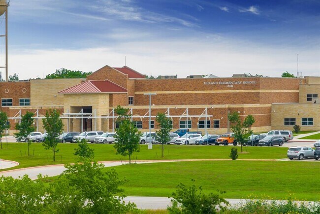 Building Photo - 220 Northern Pintail Dr