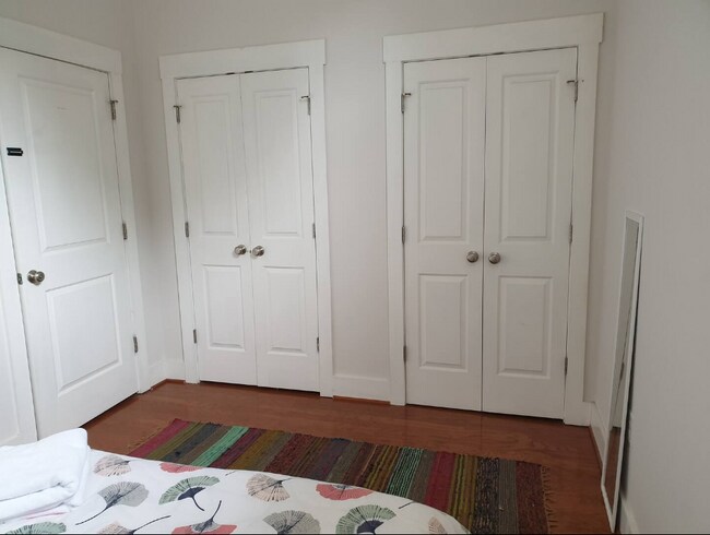 Building Photo - 7 S Stafford Ave