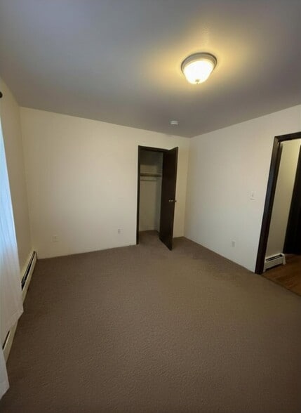 Building Photo - 809 E Drake Rd