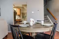 Building Photo - 3518 E Richmond Rd