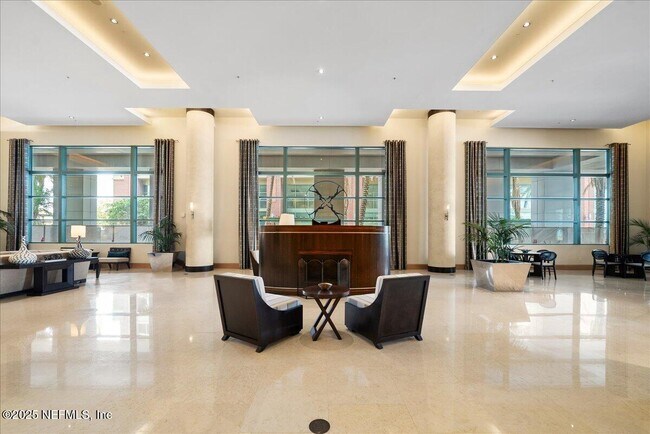 Building Photo - 1431 Riverplace Blvd