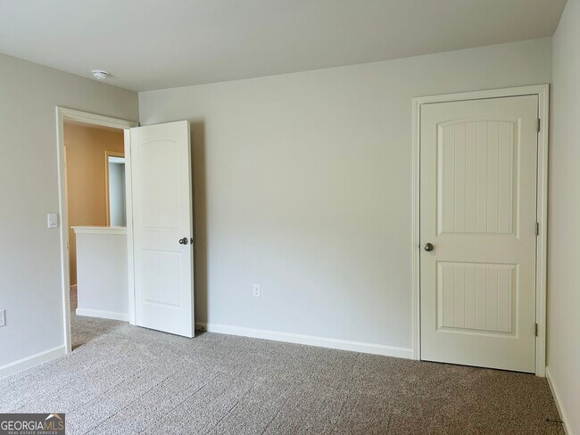 Building Photo - 112 Glenrise Dr