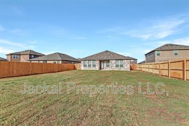 Building Photo - 1217 Benwick Dr