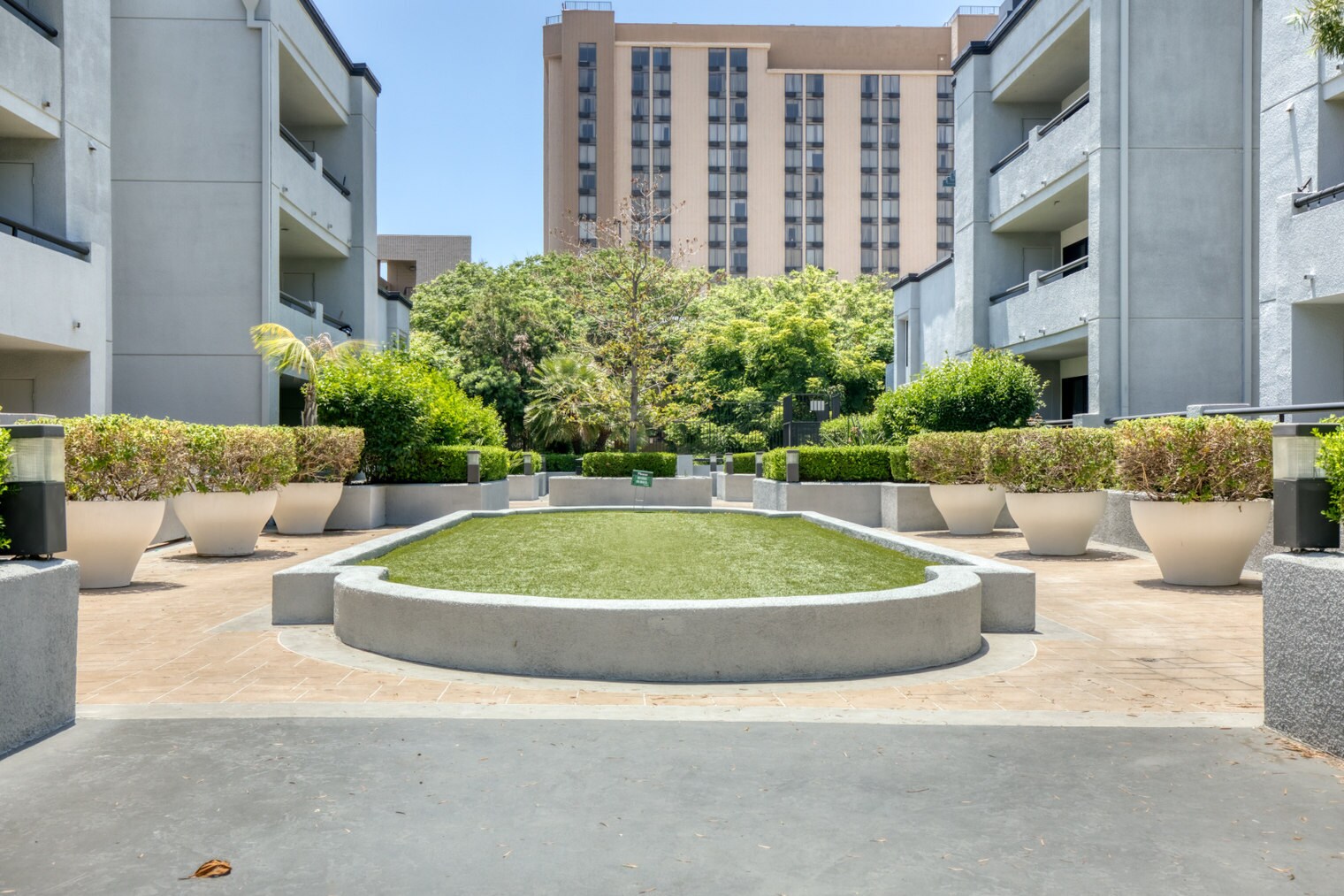 Building Photo - 250 S San Fernando Blvd