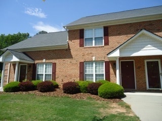 Building Photo - 220 Logmont Trace